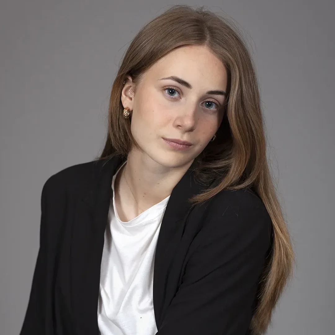 Sara Becattini — Attore